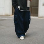 STAND 微繭型車縫邊丹寧褲