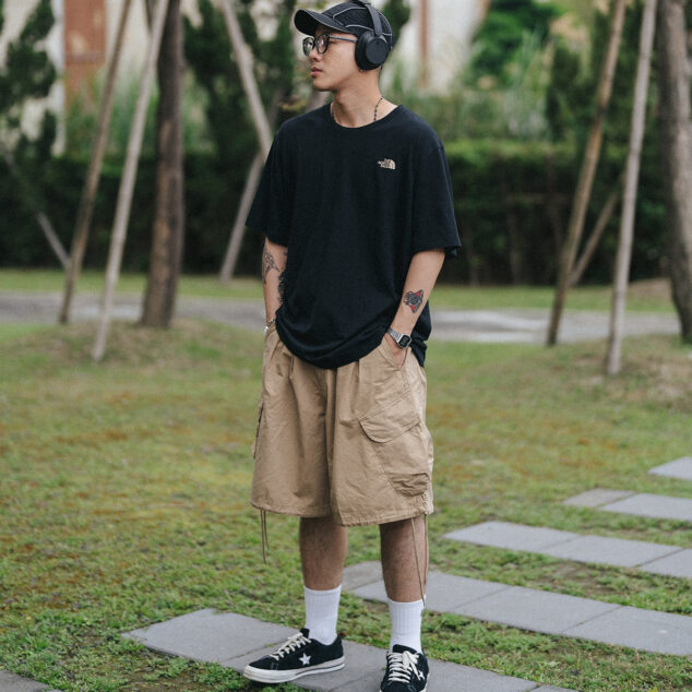 The North Face U VAN LIFE GRAPHIC SS TEE 旅行車標語短Tee