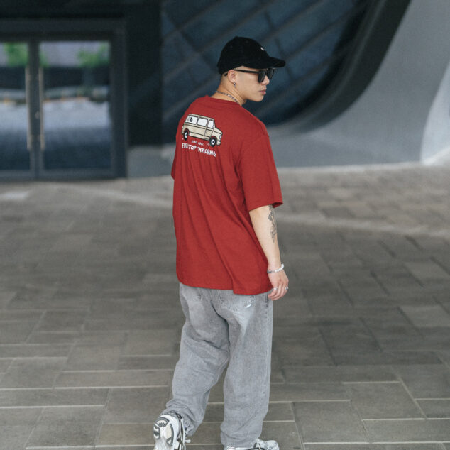 The North Face U VAN LIFE GRAPHIC SS TEE 旅行車標語短Tee