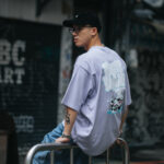 BEN DAVIS WASHING A CAR TEE 立體發泡洗車踢