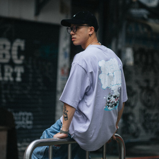 BEN DAVIS WASHING A CAR TEE 立體發泡洗車踢