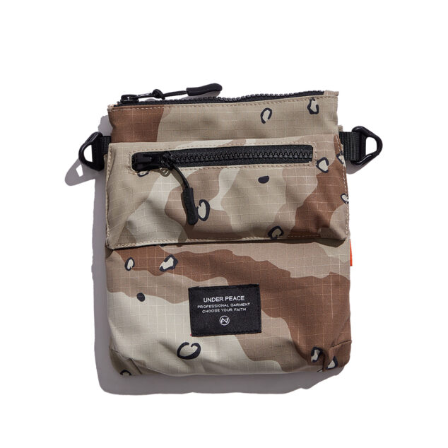 UNDER PEACE DAILY / DESERT CAMO FR SHOULDER POUCH