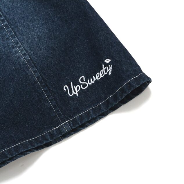 UP Sweety CURSIVE LOGO / BUTTONED DENIM SKIRT